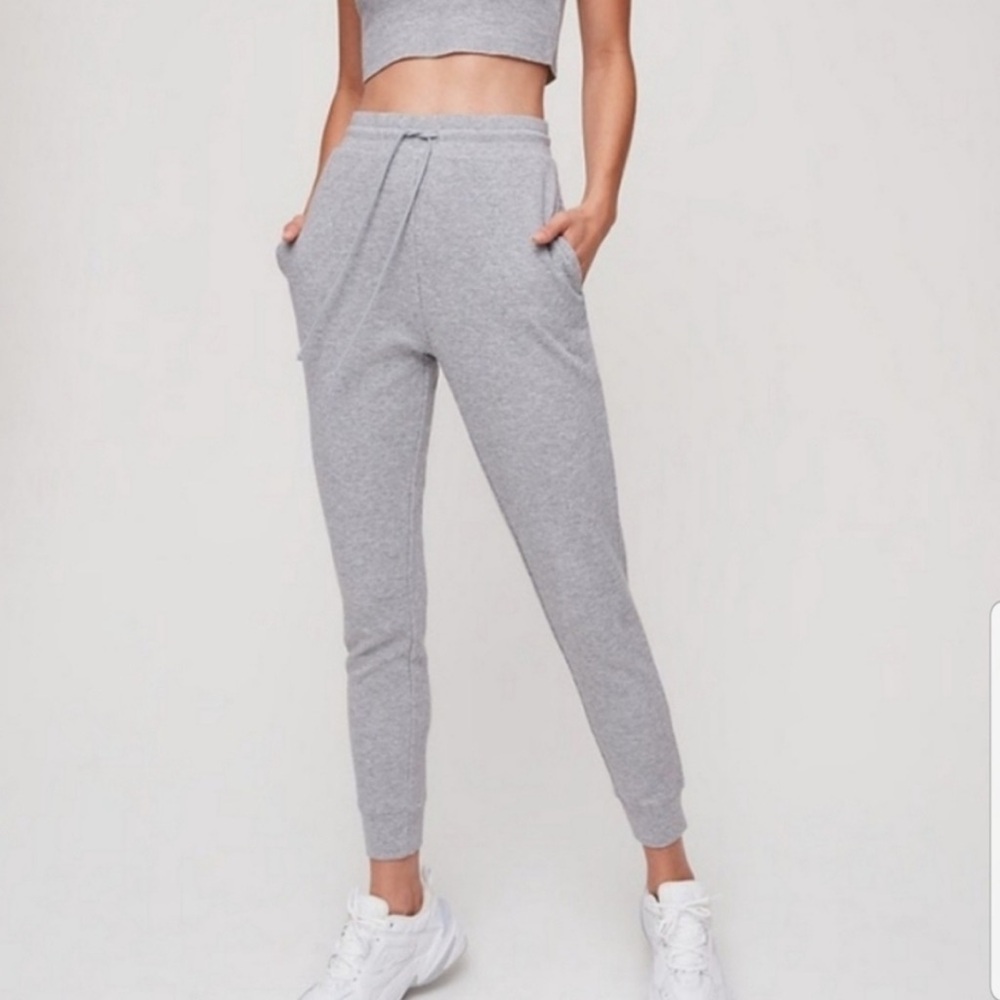 Aritzia Sunday Best Baby Waffle Jogger Size XS